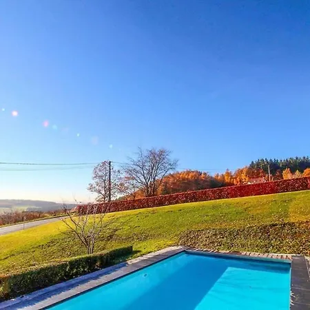 La De L'esperance With And Pool Waimes